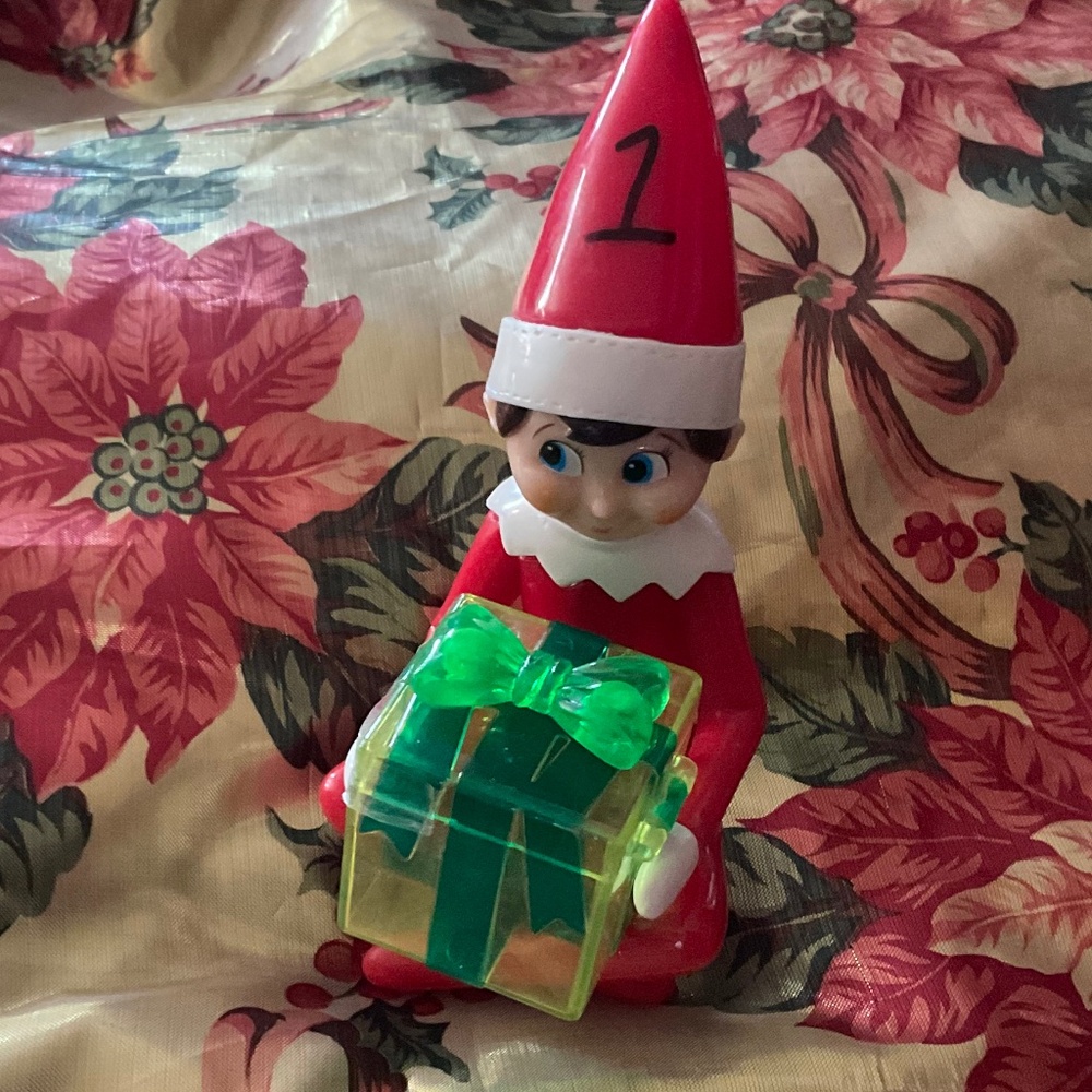 Vintage Elf on the Shelf